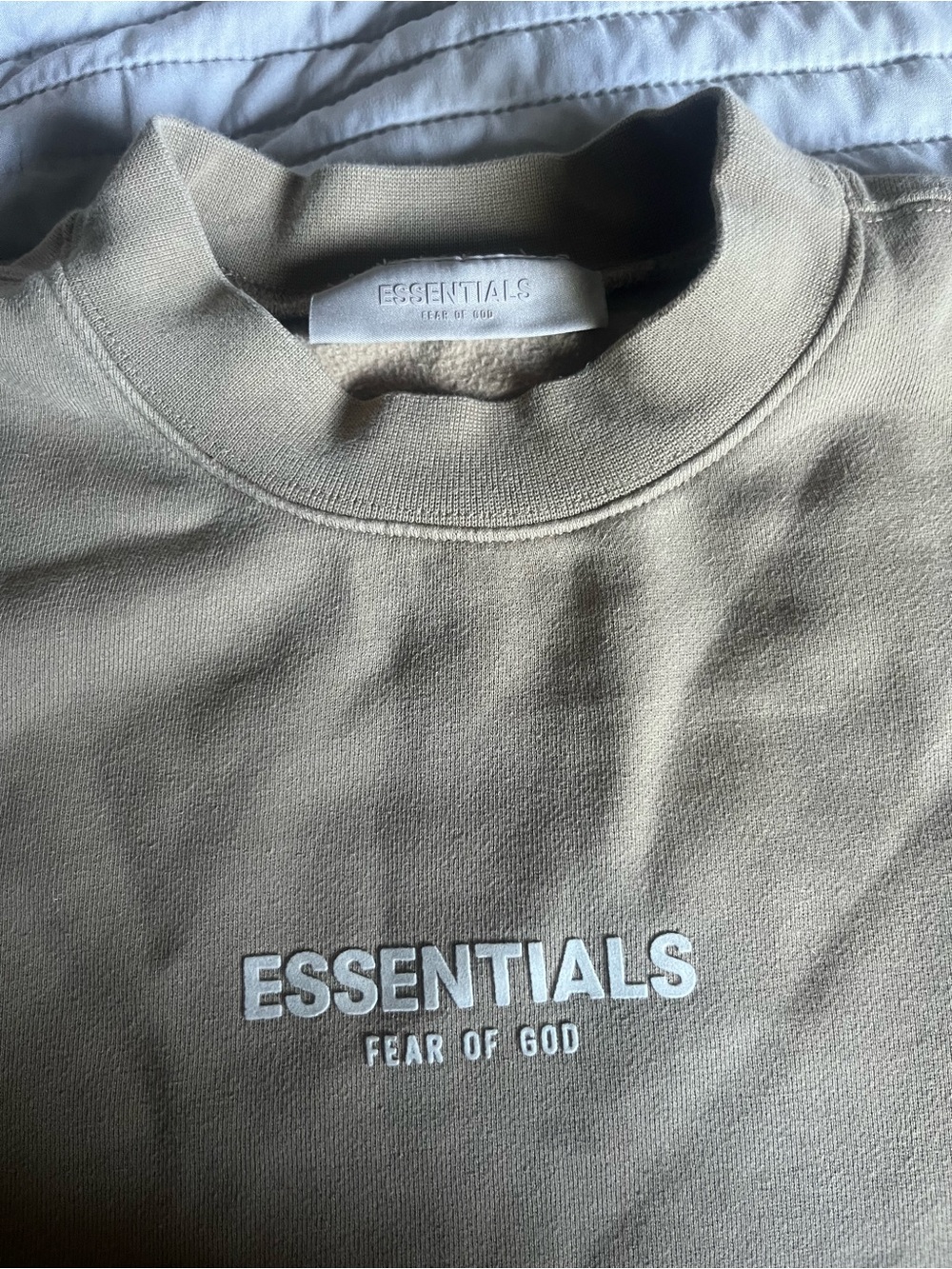 Fear of God Essentials Crewneck Oak MENS medium Women’s large unisex oversized